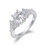 Glojewels 6-claw White Sapphire 2ct Moissanite Round Cut Silver Ring