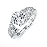 Glojewels Universal Art Deco 1.5ct White Moissanite Round Cut Silver Ring