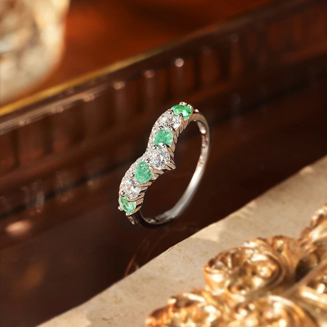 Glojewels Stunning Trio Green Natural Emerald Round Cut Silver Band Ring