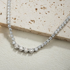 Glojewels White Round Cut Collarbone Moissanite Adjustable Tennis Necklace