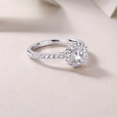 Glojewels Halo Unique White Sapphire 1ct Moissanite Round Cut Silver Ring
