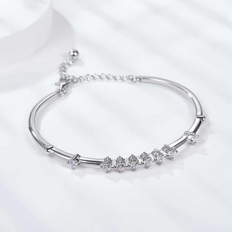 Glojewels Valentine's Day Simple 4-claw White Moissanite Round Cut Silver Bracelet