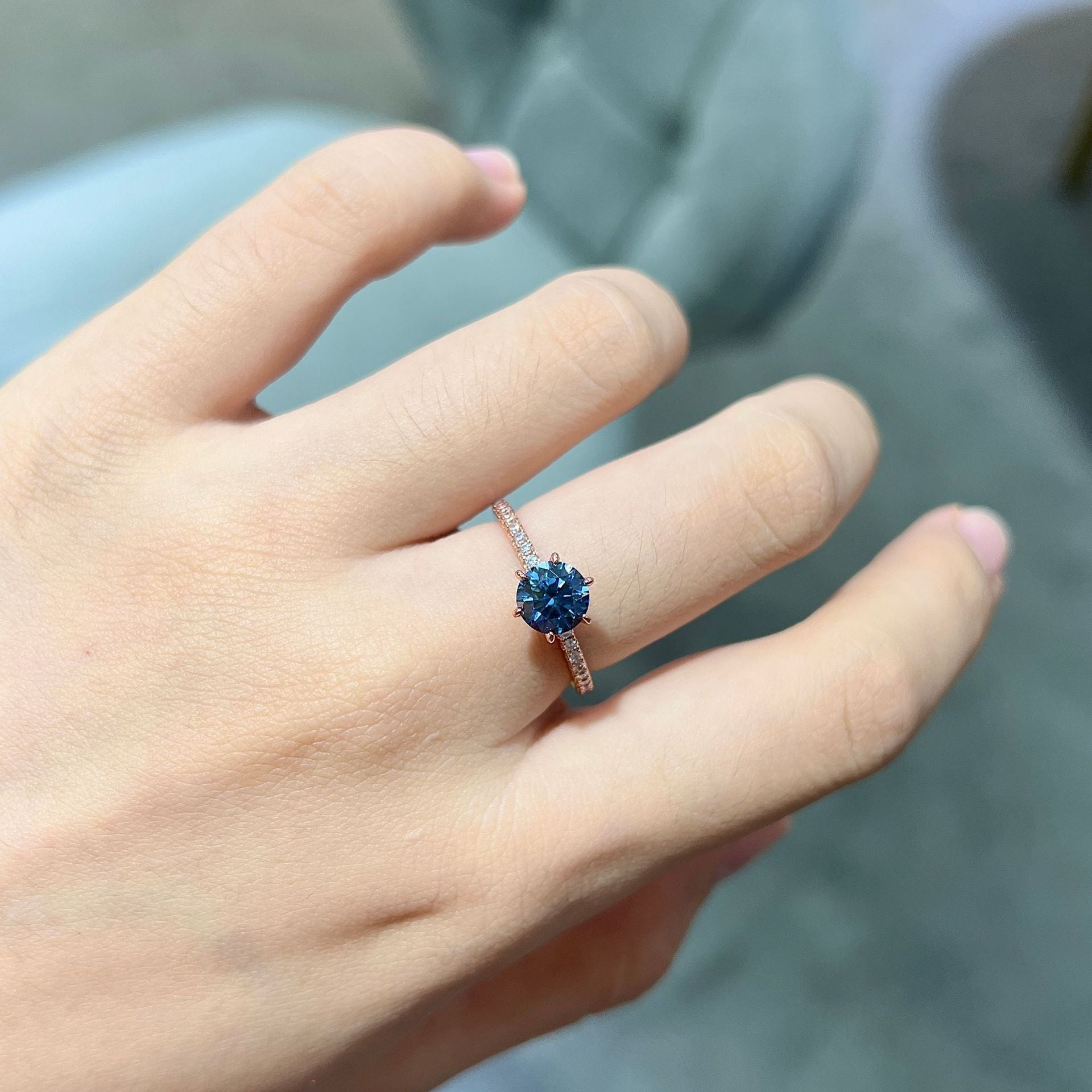 Glojewels Rose Gold Half Eternity 1ct Blue Moissanite Round Cut Silver Ring