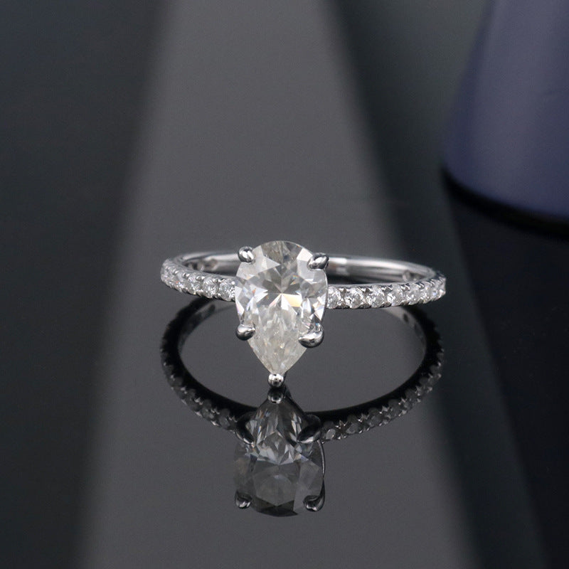 Glojewels Classical Half Eternity 1.5ct White Moissanite Pear Cut Silver Ring