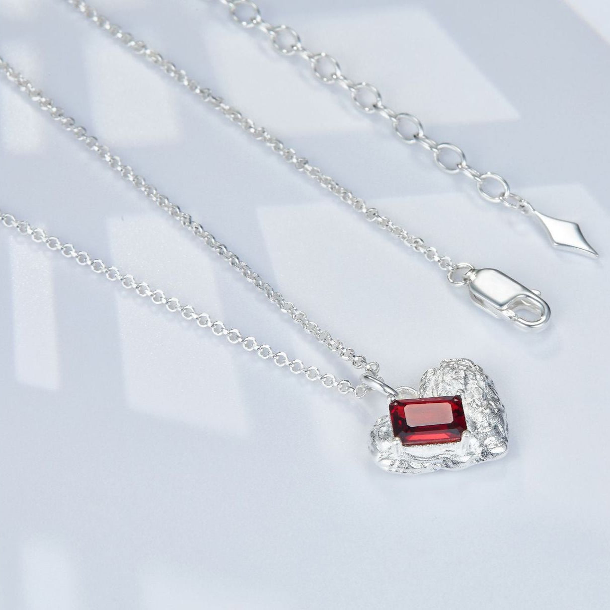 Glojewels Heart Tinfoil Texture Natural Garnet Emerald Cut Silver Pendant Necklace