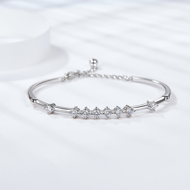 Glojewels Valentine's Day Simple 4-claw White Moissanite Round Cut Silver Bracelet