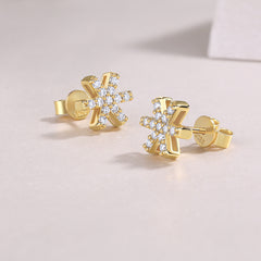 Glojewels Gold Tone Christmas Snowflake White Round Cut Moissanite Stud Earring