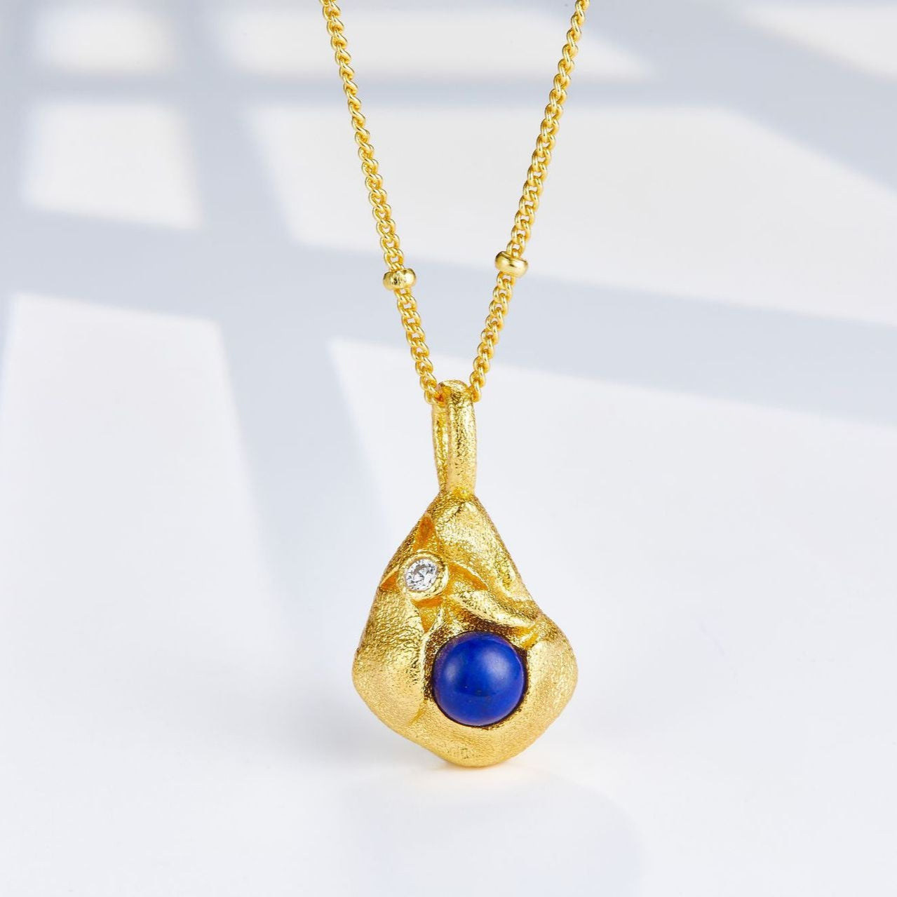 Glojewels Gold Art Deco Natural Lapis Lazuli Round Cut Silver Pendant Necklace