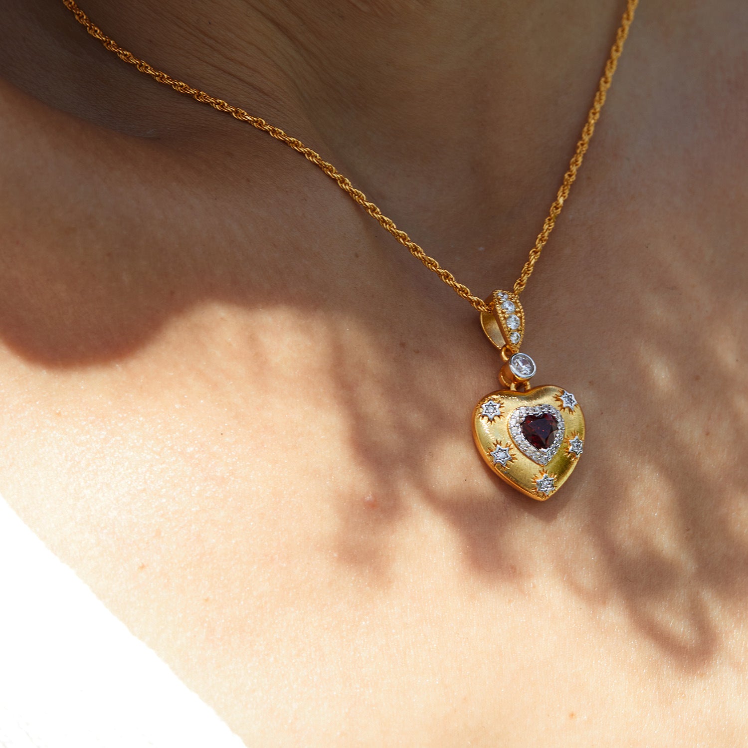 Glojewels Gold Eternal Love Halo Natural Garnet Heart Cut Silver Pendant Necklace