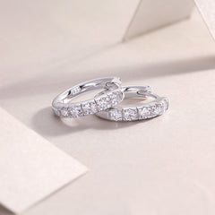 Glojewels Classic White Round Cut Moissanite Clip Earring