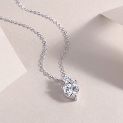 Glojewels Classical Simple White 2ct Heart Cut Moissanite Pendant Necklace