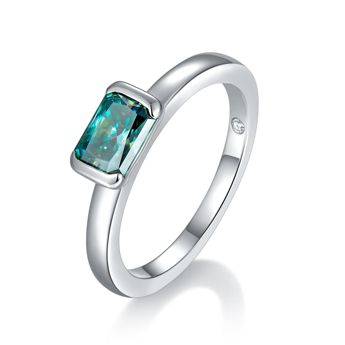 Glojewels Solitaire 1ct Green Moissanite Radiant Cut Silver Ring