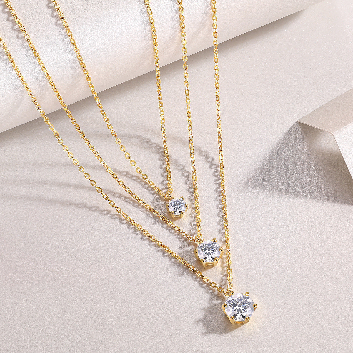 Glojewels Gold Classical 6-Claw 3.5ctw White Moissanite Round Cut Silver Layered Necklace