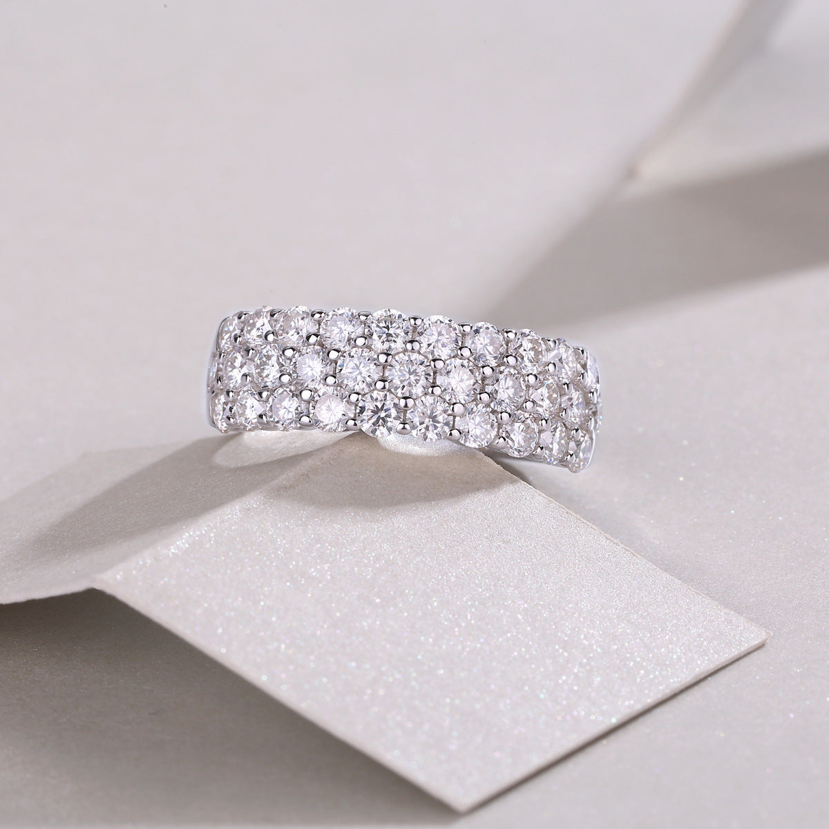 Glojewels Half-eternity White Sapphire Moissanite Round Cut Silver Band Ring