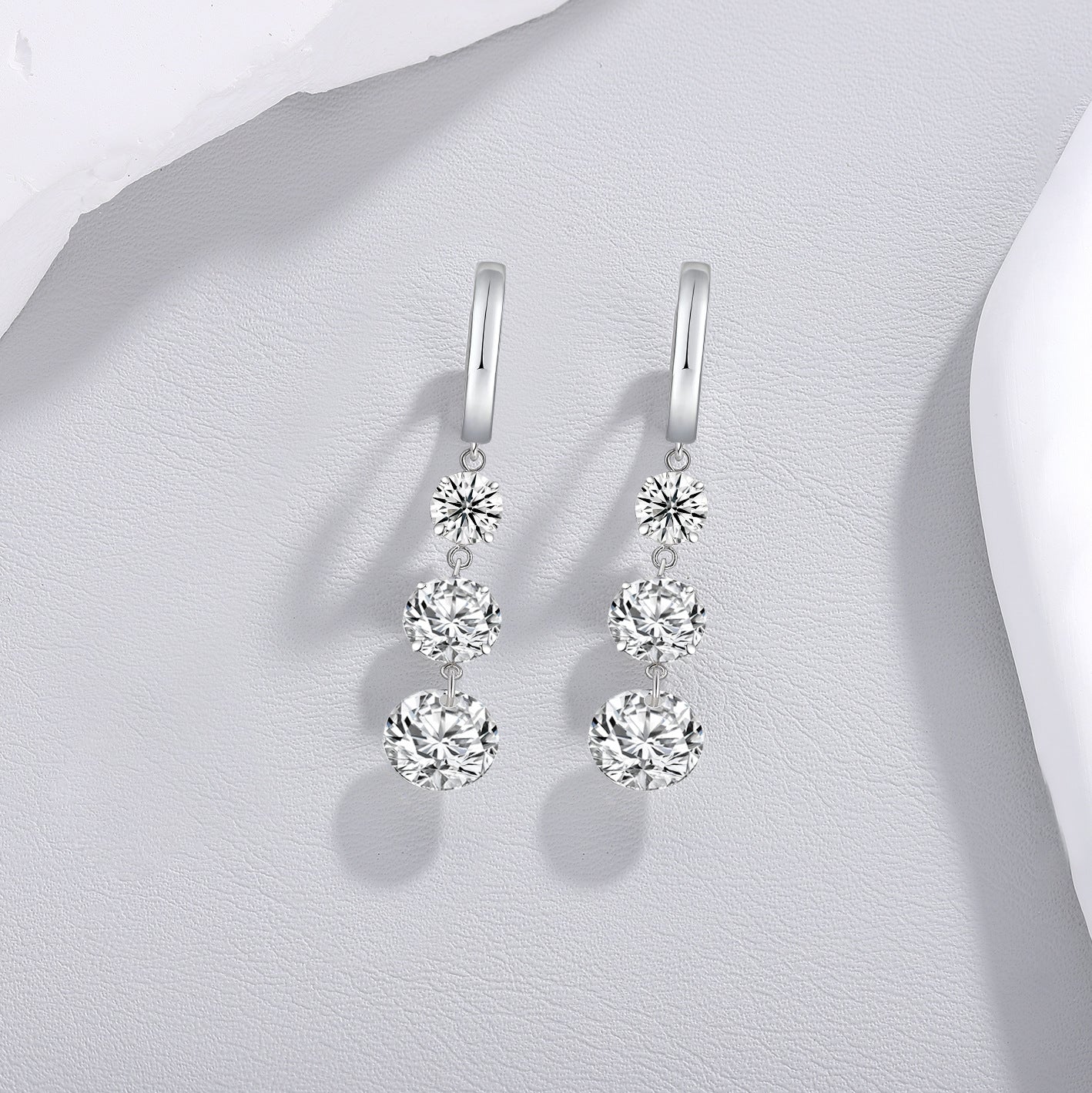 Glojewels Classic White Round Cut 3.6ctw Moissanite Drop Earring