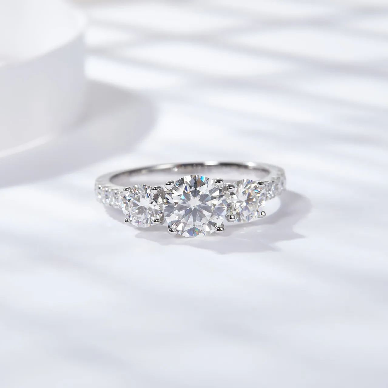 Glojewels Three Stone Dainty White Sapphire 1ct Moissanite Round Cut Silver Ring