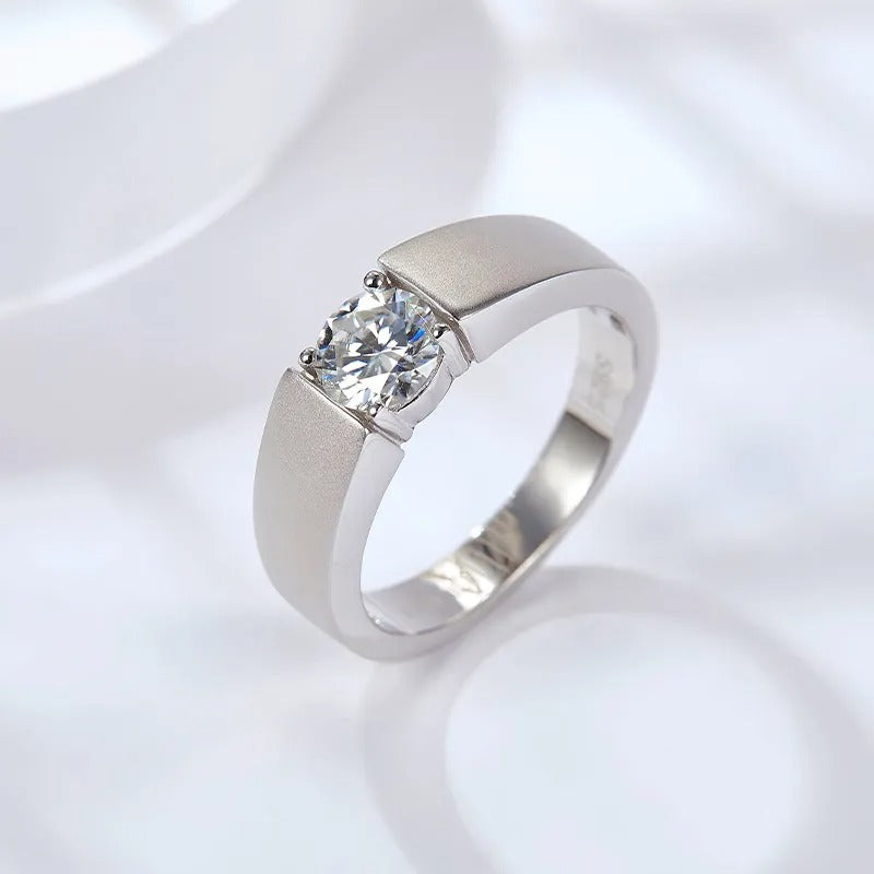 Glojewels Classical Solitaire 1ct White Moissanite Round Cut Silver Men's Ring